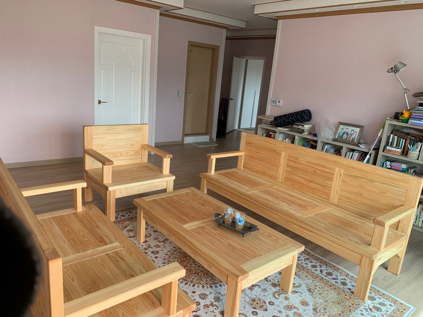 거실의자 및 테이블